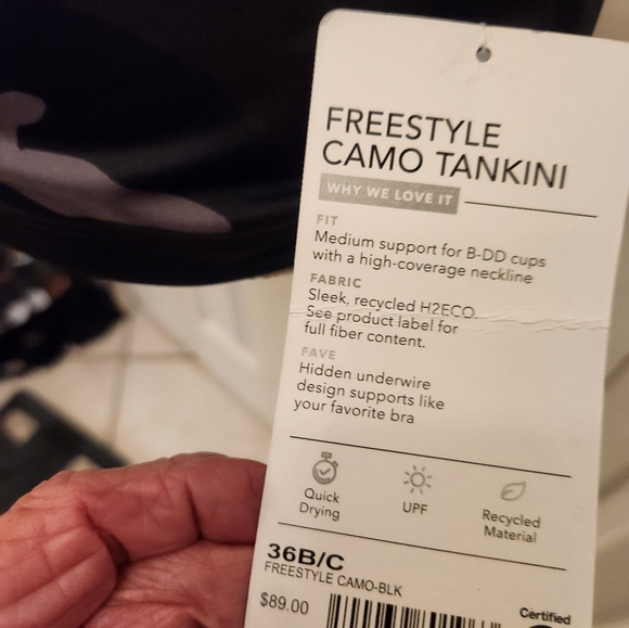 ATHLETA Freestyle Camo  Tankini Top - Picture 2 of 6
